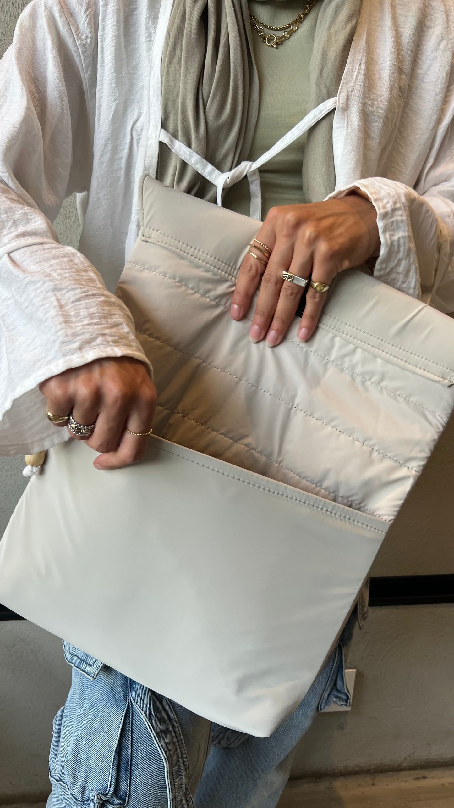 Laptop sleeve - cream