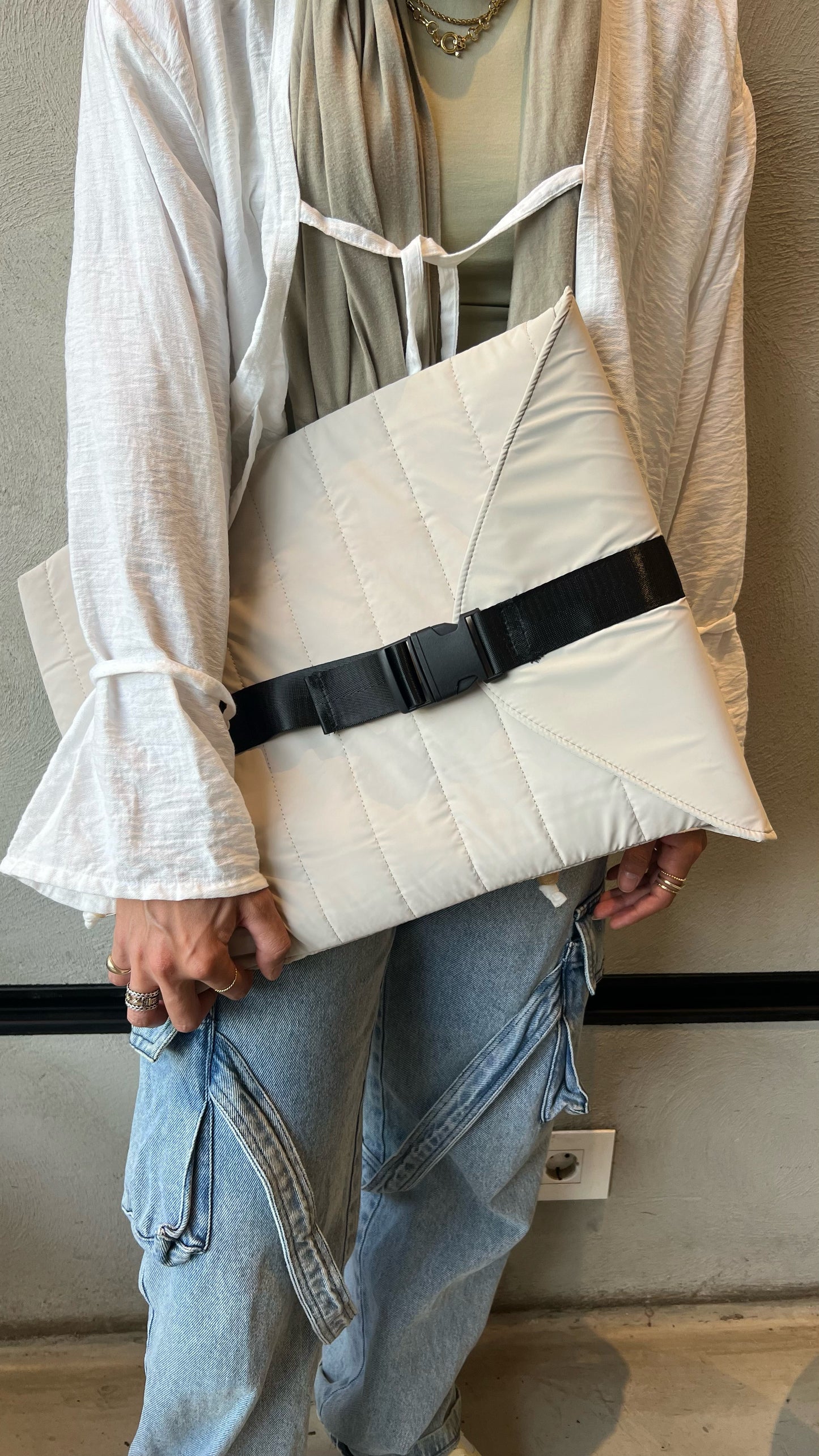 Laptop sleeve - cream