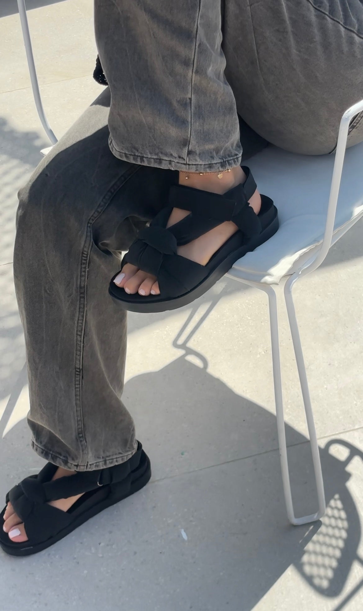 Puffed Sandals - Black