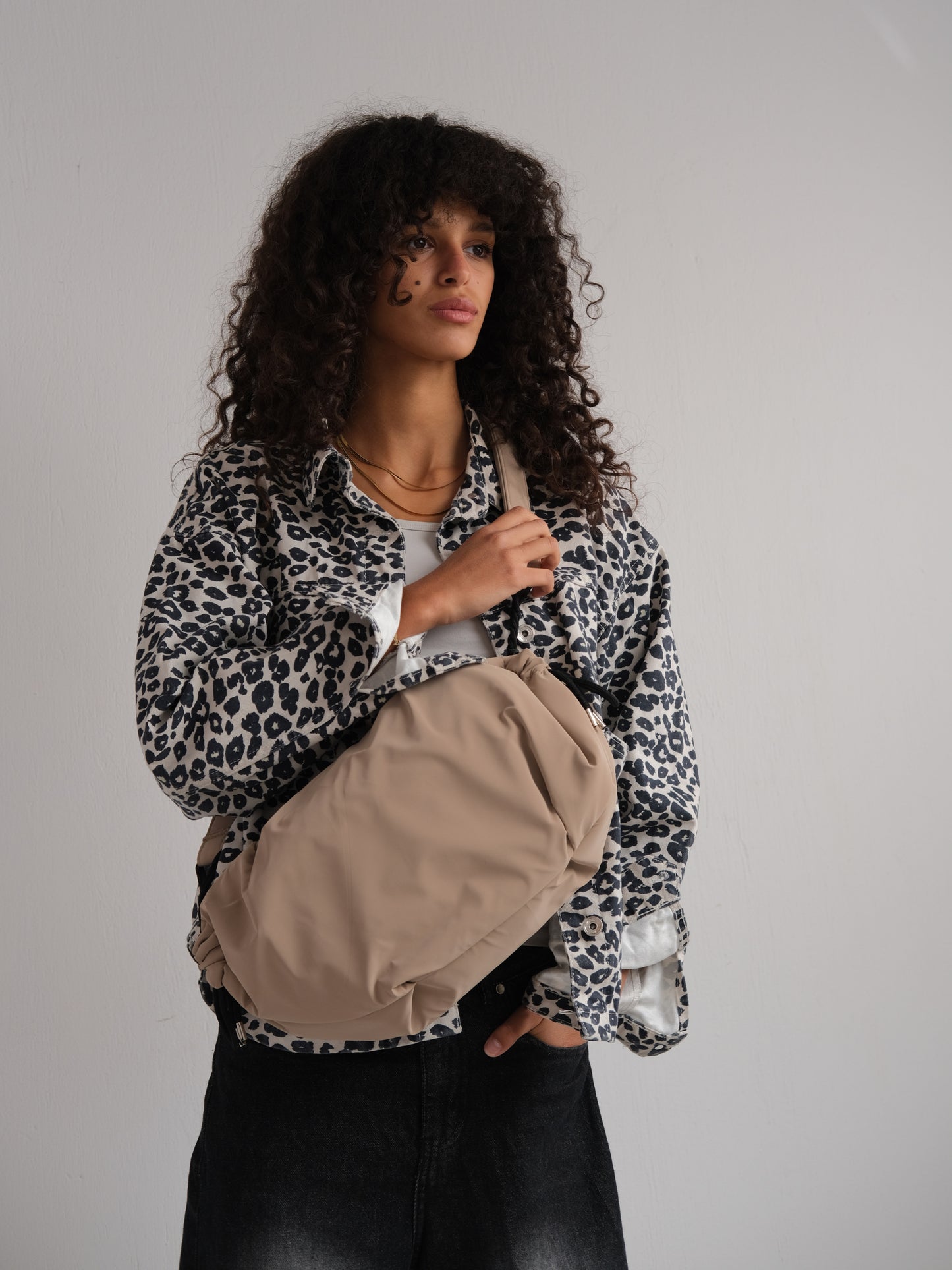 Medium String Bag - Cafe