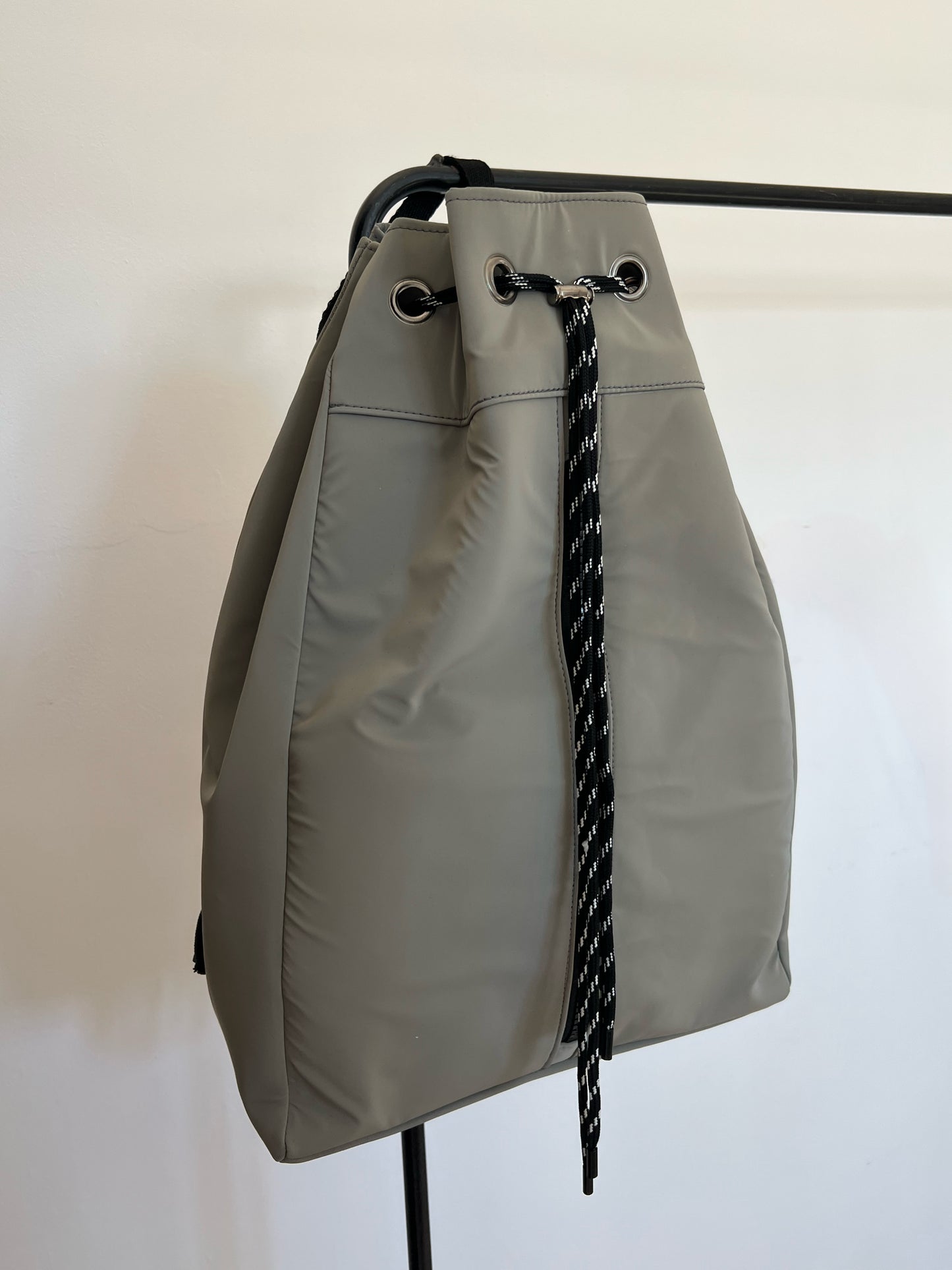 Ofla grey backpack