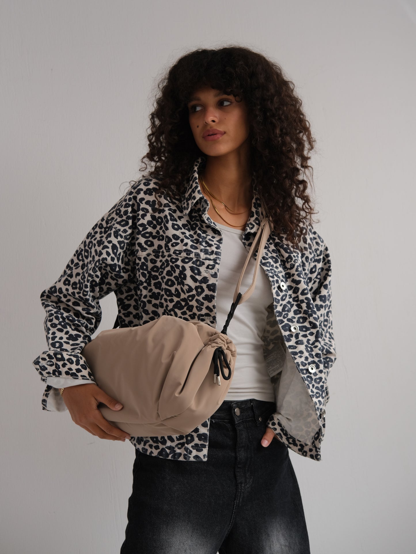 Medium String Bag - Cafe