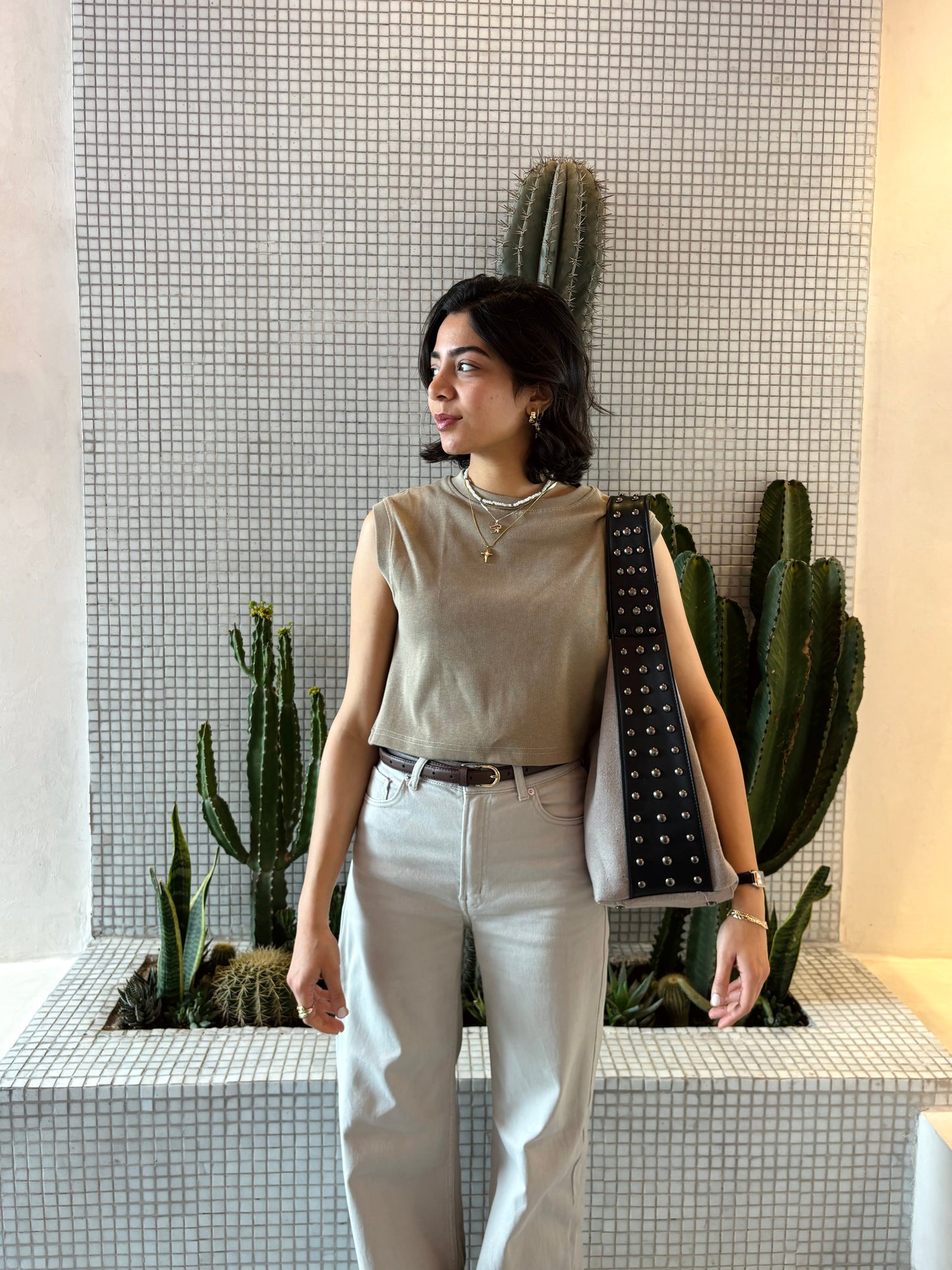 Kamara Grande Studs - Beige