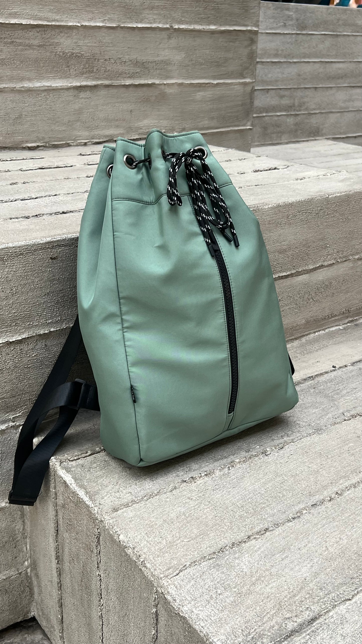 Ofla light green backpack