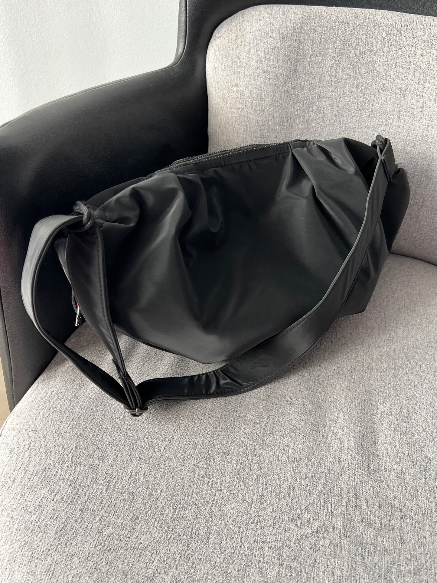 Medium String Bag - Black