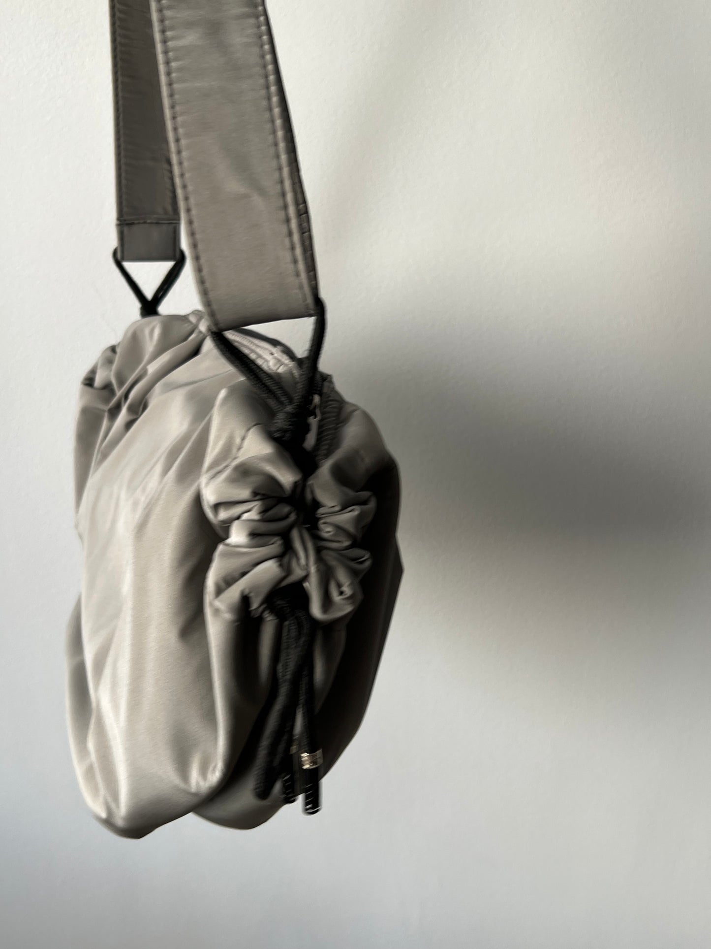 Medium String Bag - Grey