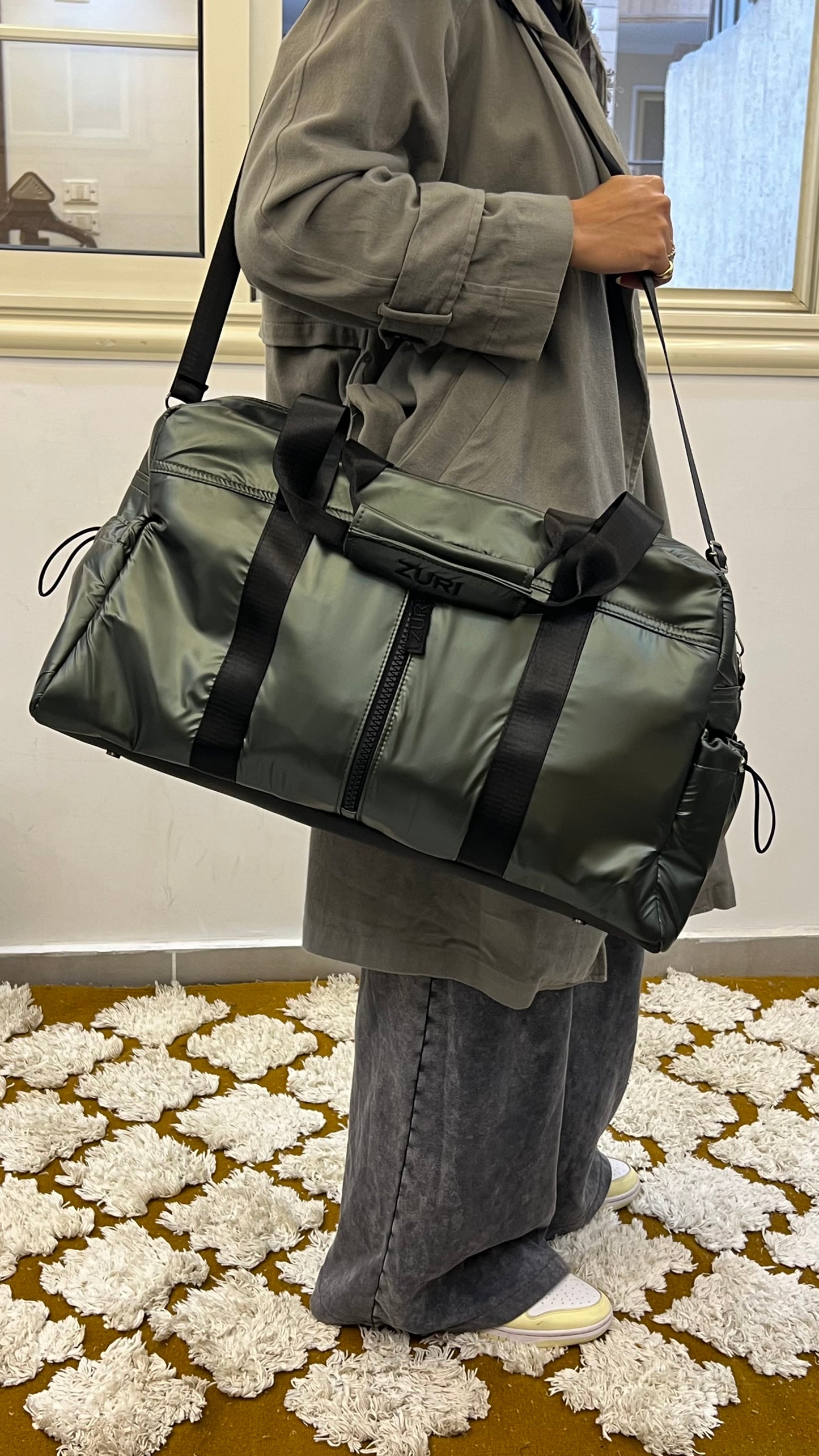 Luna Duffle- Metallic olive