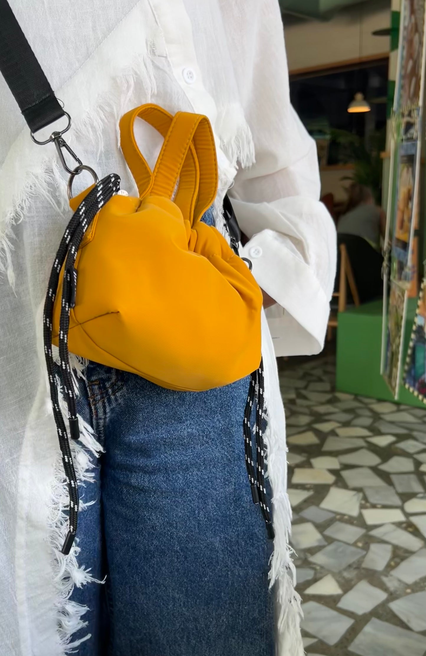Mini Crossover - Yellow