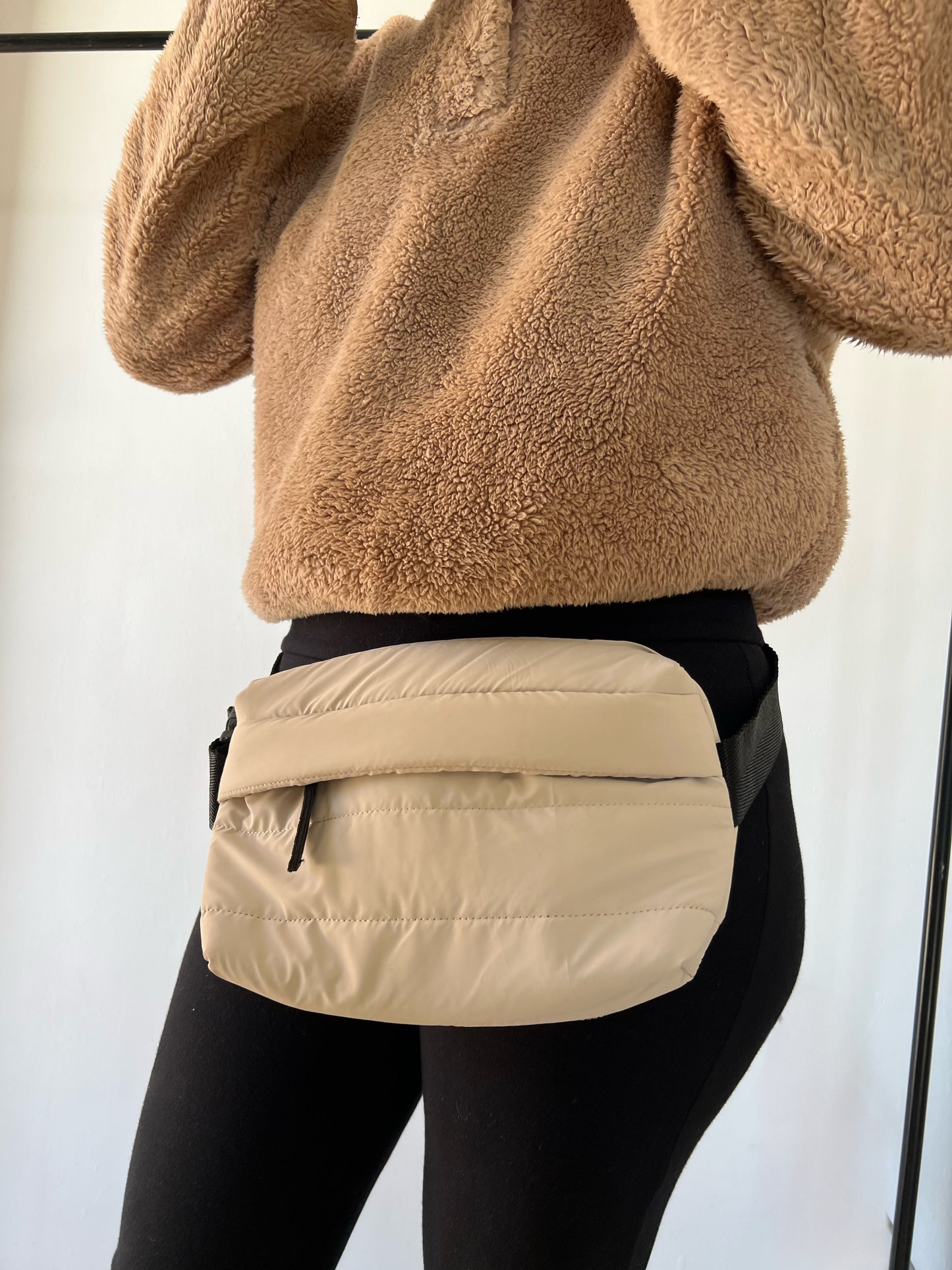 QUAD CREAM WAIST BAG