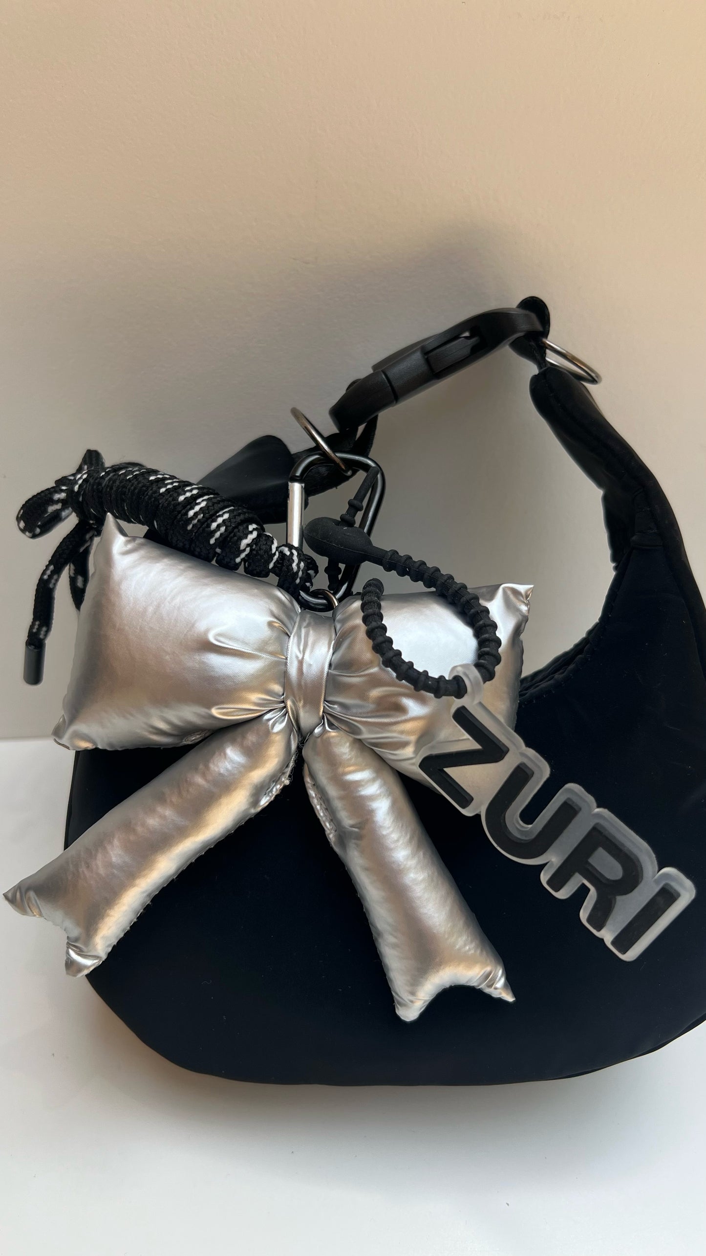 Ribbon charm - silver