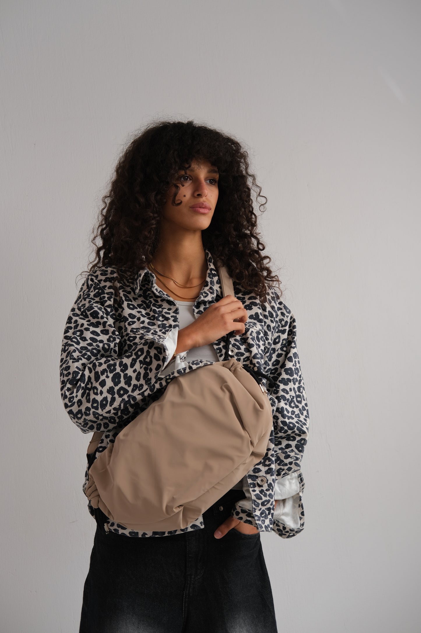 Medium String Bag - Cafe
