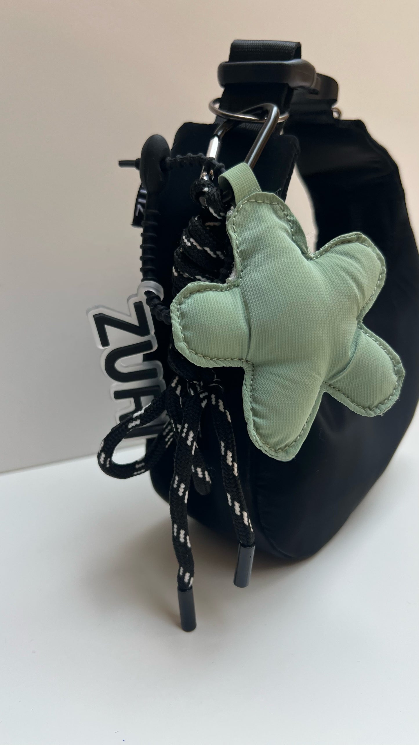 Flower charm - Mint
