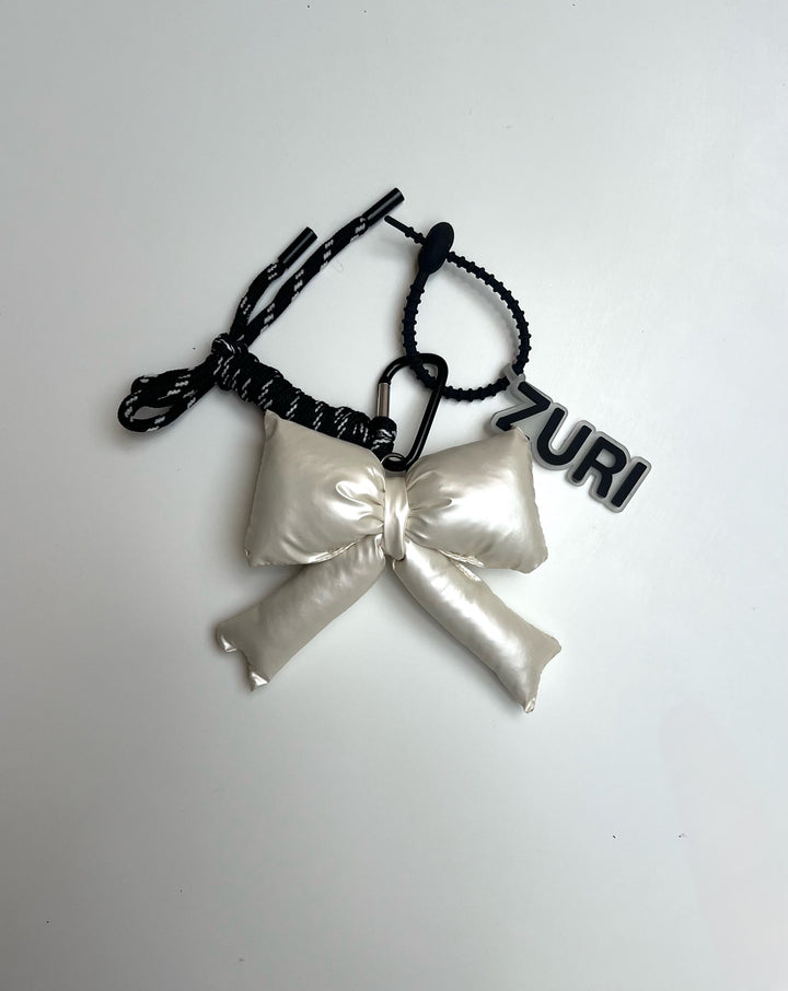 Ribbon charm - off white