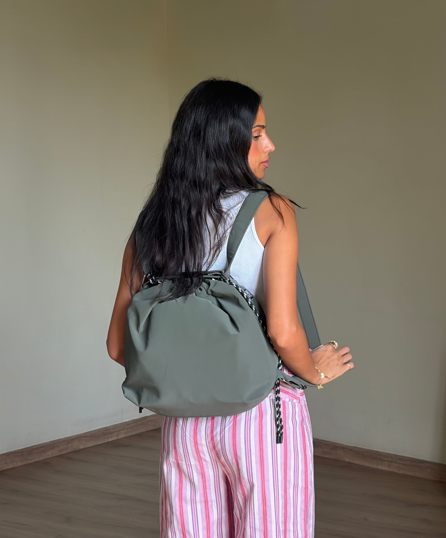Crossover Medium - Olive