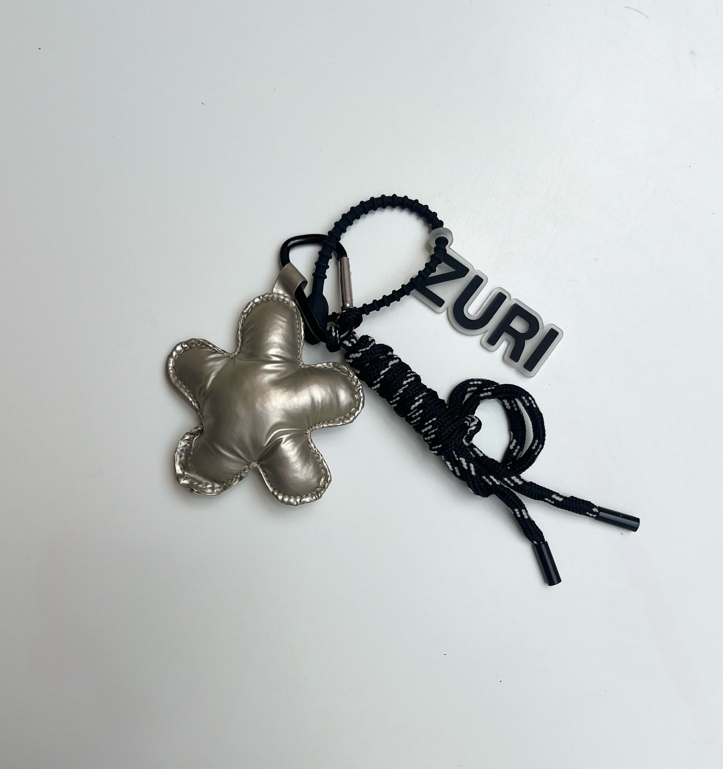 Flower charm - Gold