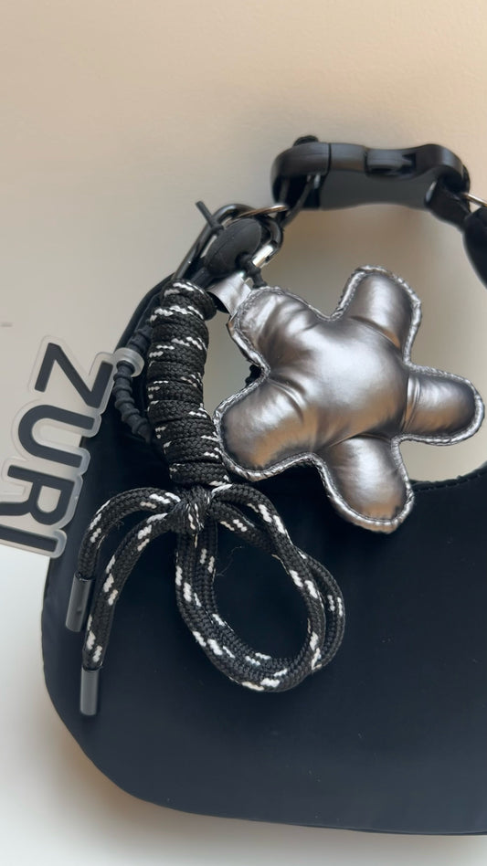 Flower charm - Dark silver