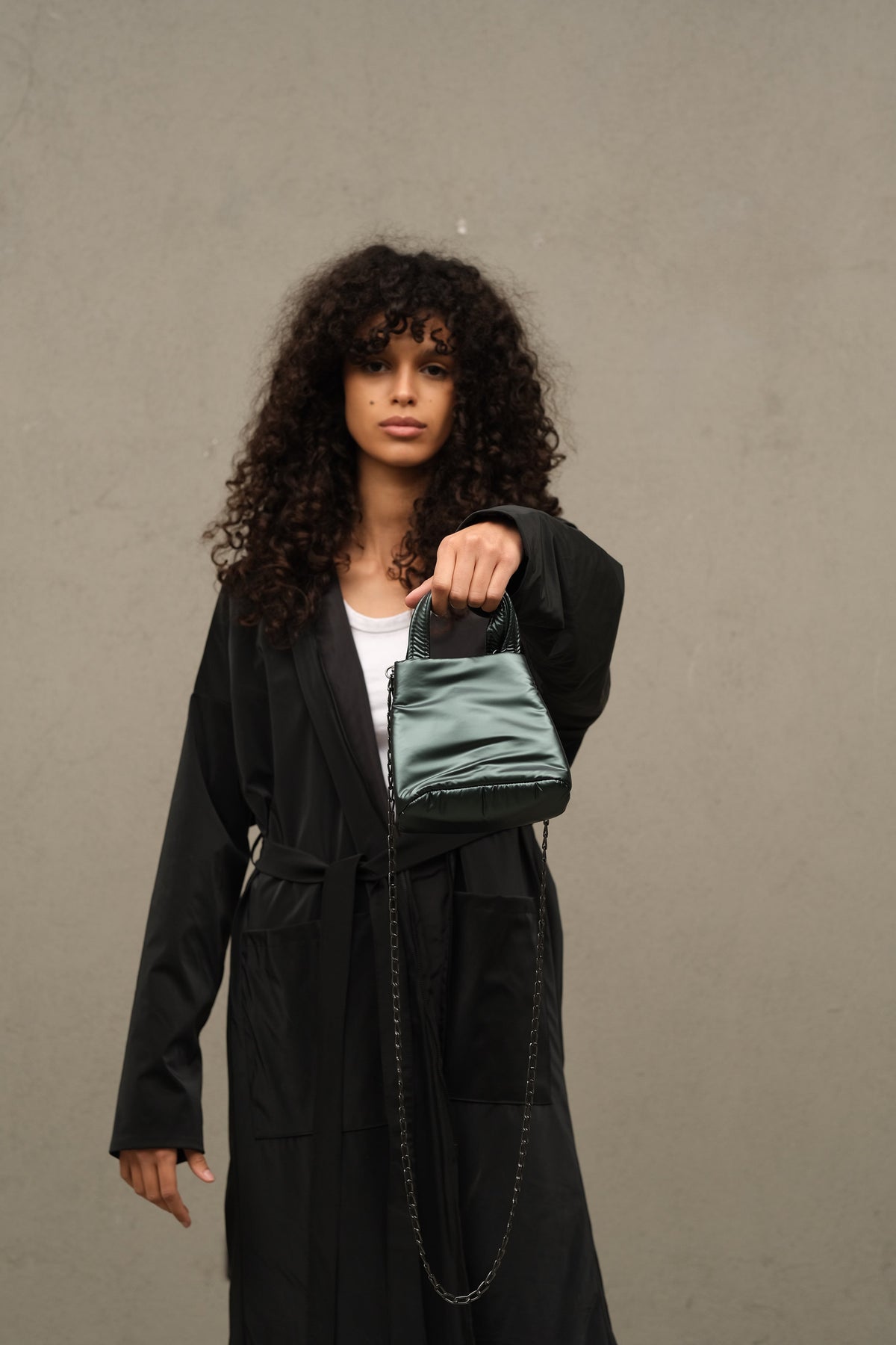 Micro bag metallic olive
