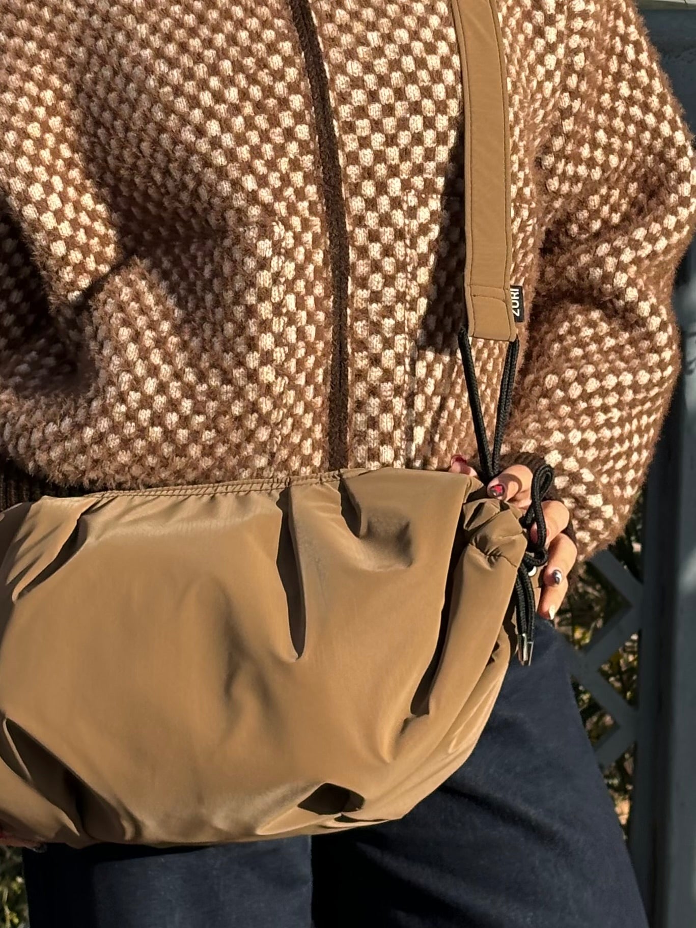 Medium String Bag - Mocha