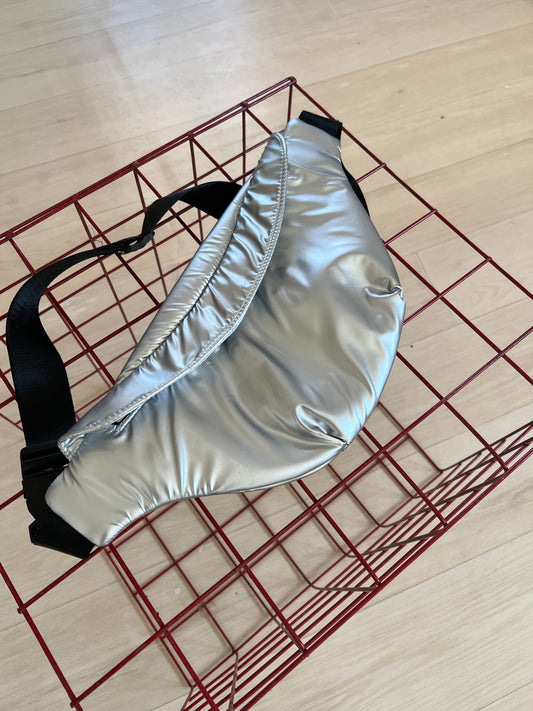 Fanny pack pop silver